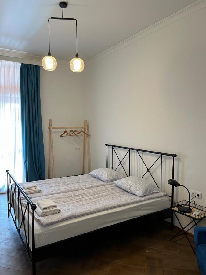 Pigeon guest house Tbilissi Extérieur photo