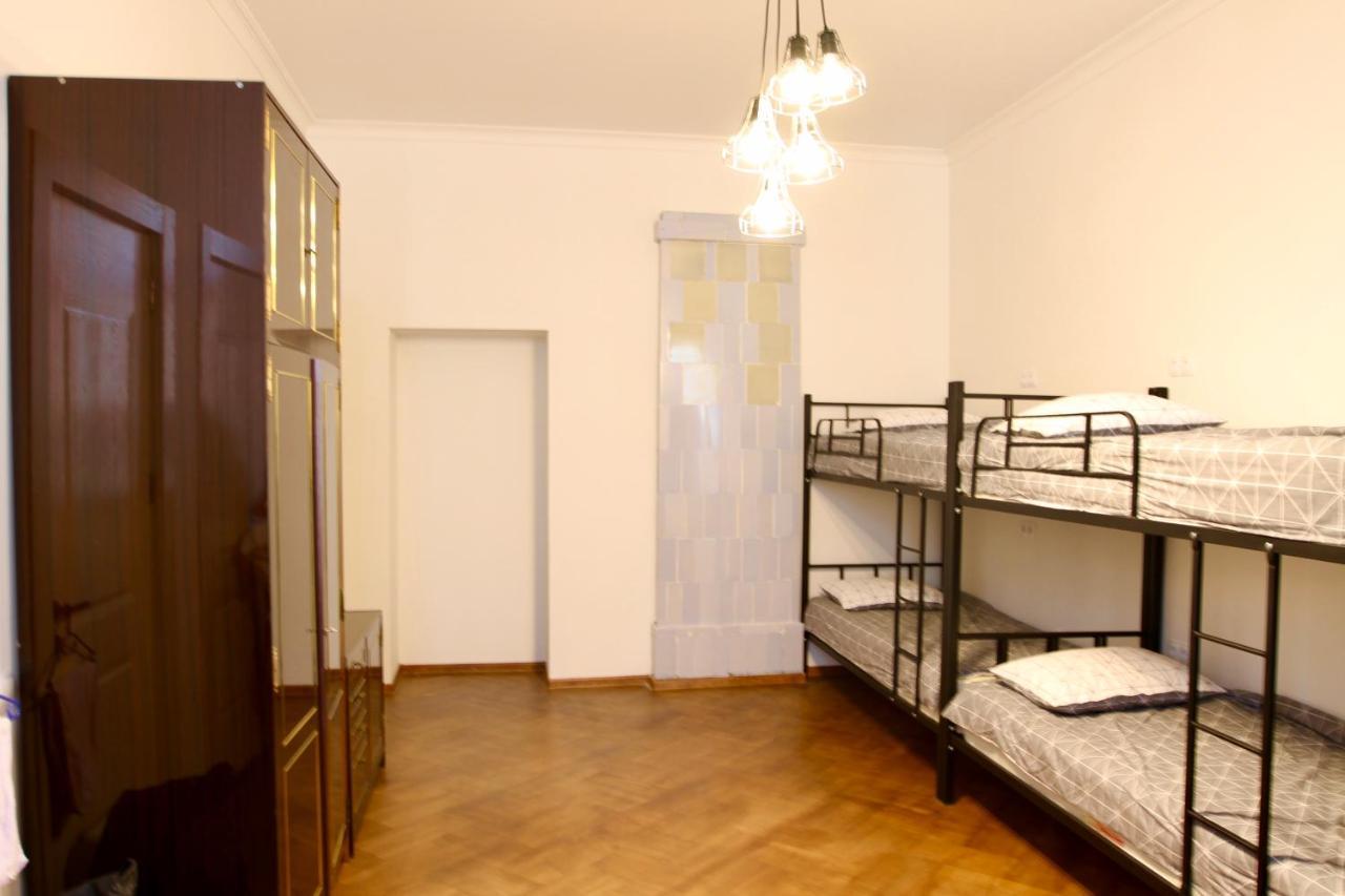 Pigeon guest house Tbilissi Extérieur photo