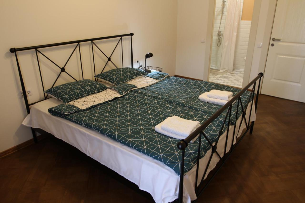 Pigeon guest house Tbilissi Extérieur photo